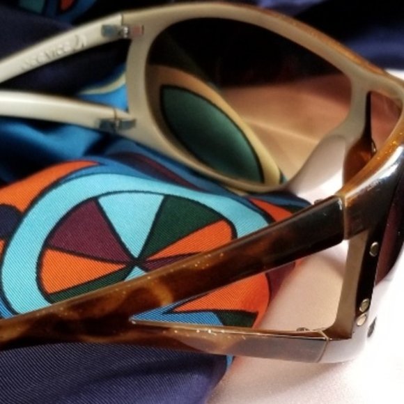 Jee Vice Oversized Designer Sunglasses - Picture 8 of 8